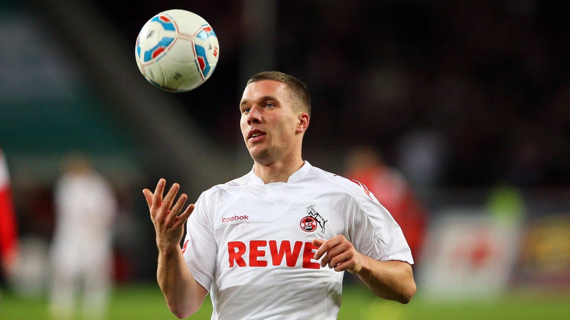 jiuyou游戏-亚冠联赛中国足球战败 球员体能问题凸显，中国足球队亚洲杯亚军