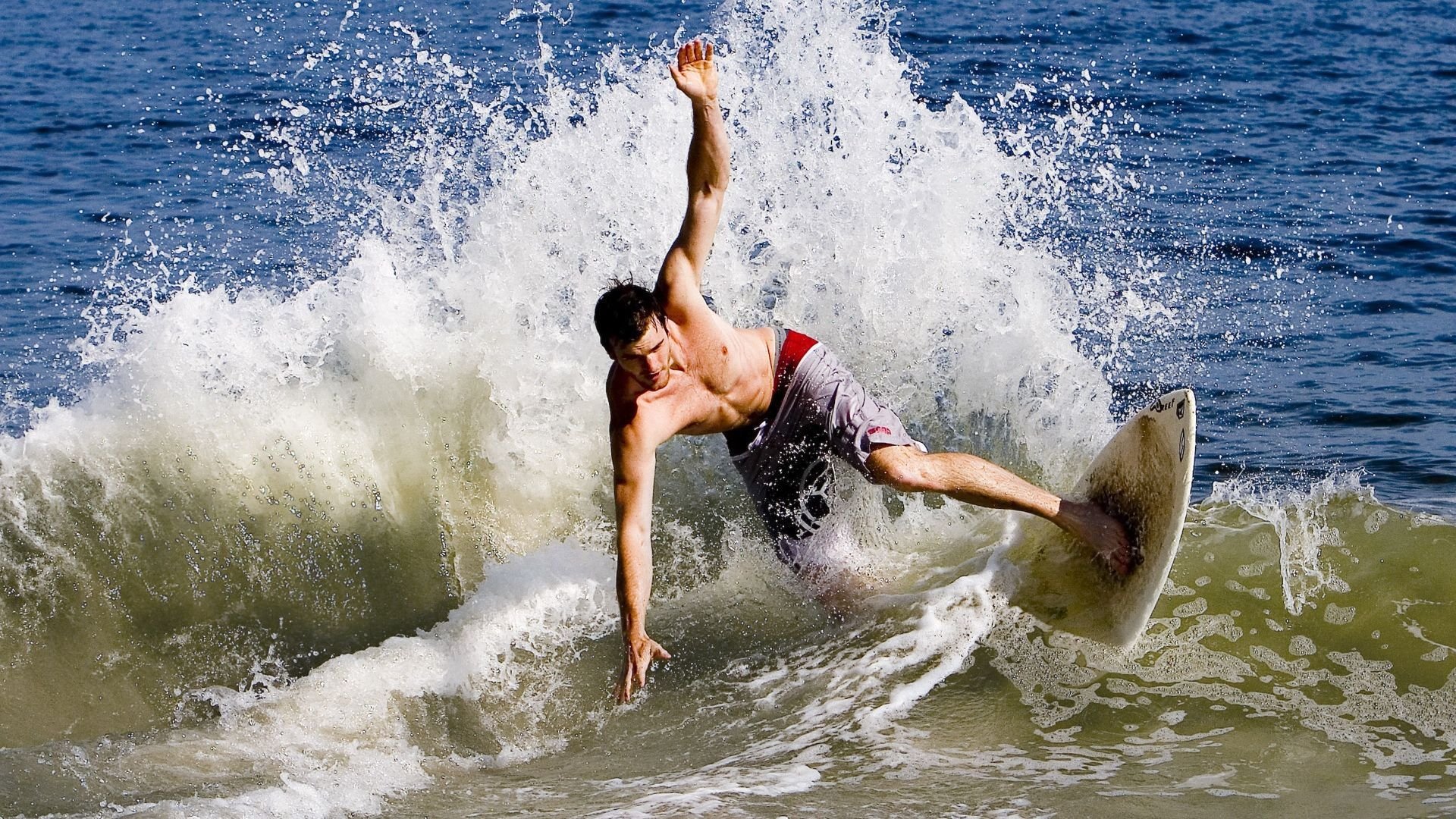 电子竞技专业课程改革融入心理与团队管理，电子竞技专业化利大于弊